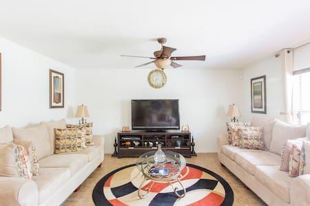 Modern 4 Bedroom House With Swimming Pool Clearwater Dış mekan fotoğraf